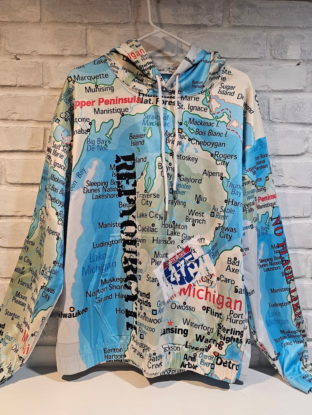 Michigan Map Graphic Hoodie. Size Large